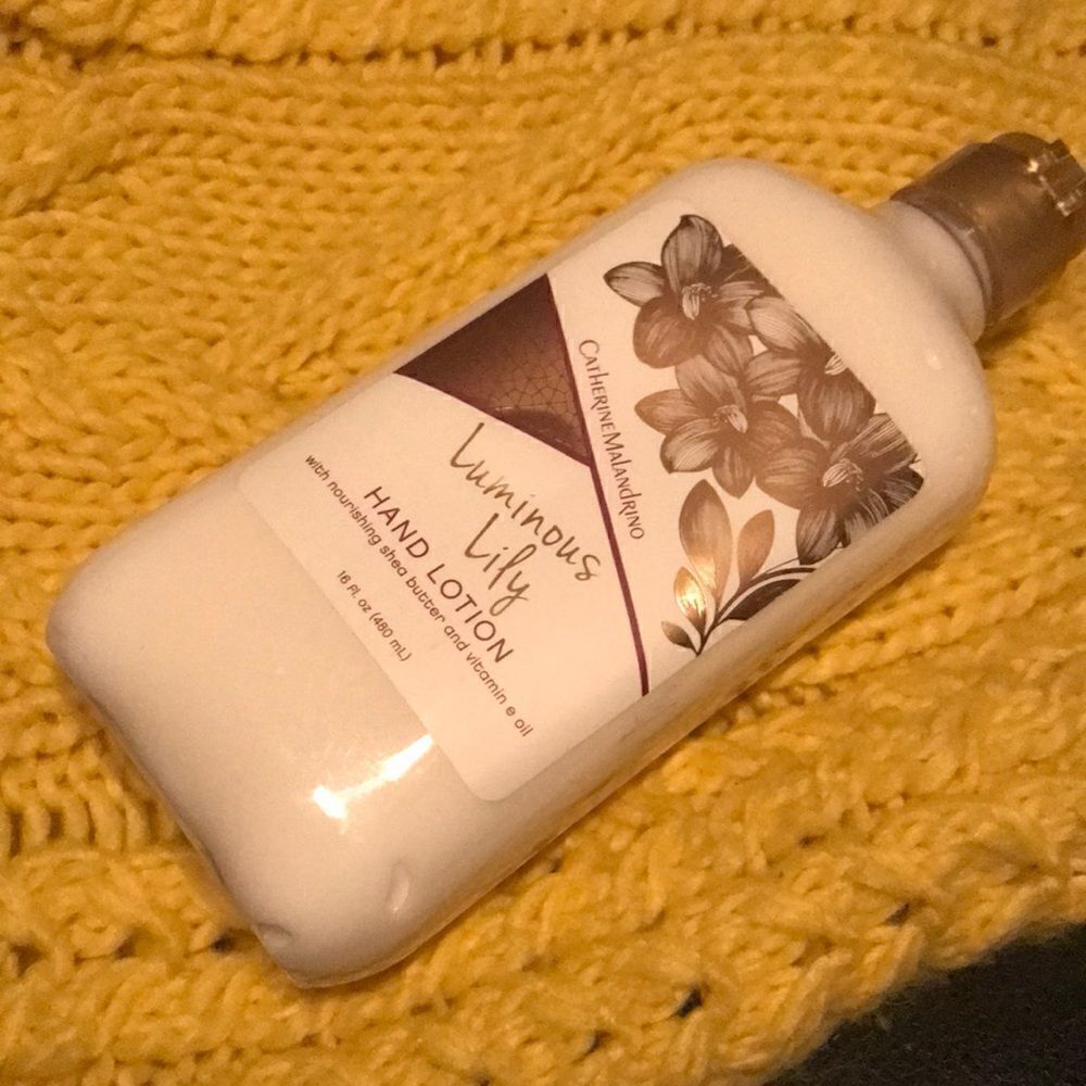 Catherine Malandrino Luminous Lily Hand lotion 16 oz SEALED